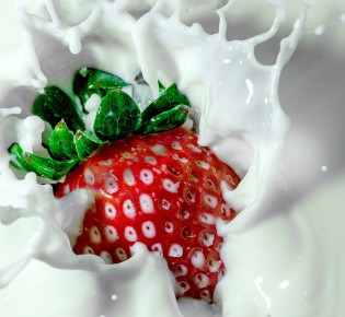The Anti-inflammatory Effects of Strawberry Leaves