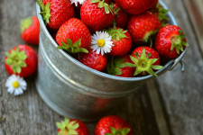 Strawberry Energy Balls Recipe