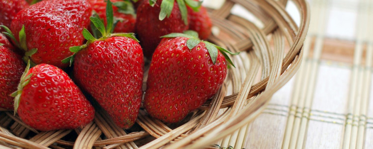 Strawberry-related crafts and DIY projects